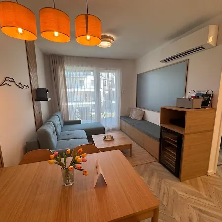 Balatoni Panoramas Lakas Sajat Partszakasszal,medencevel *